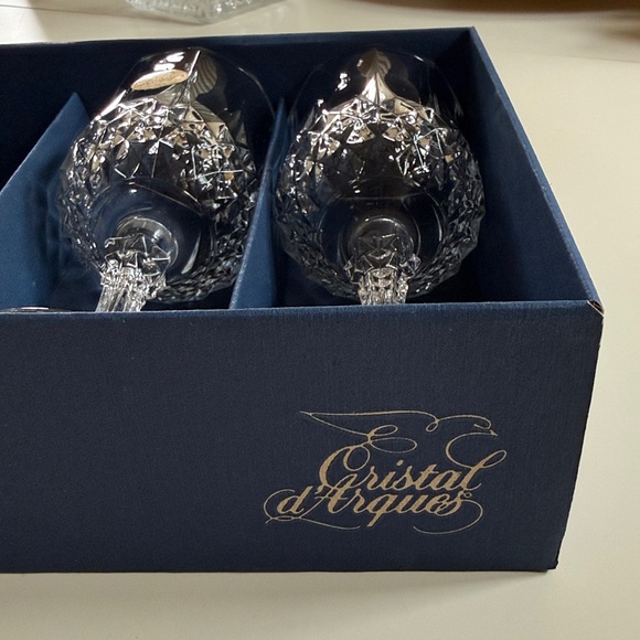 Longchamp Cristal D’Arques Set of 4 Wine Glasses - Picture 6 of 6